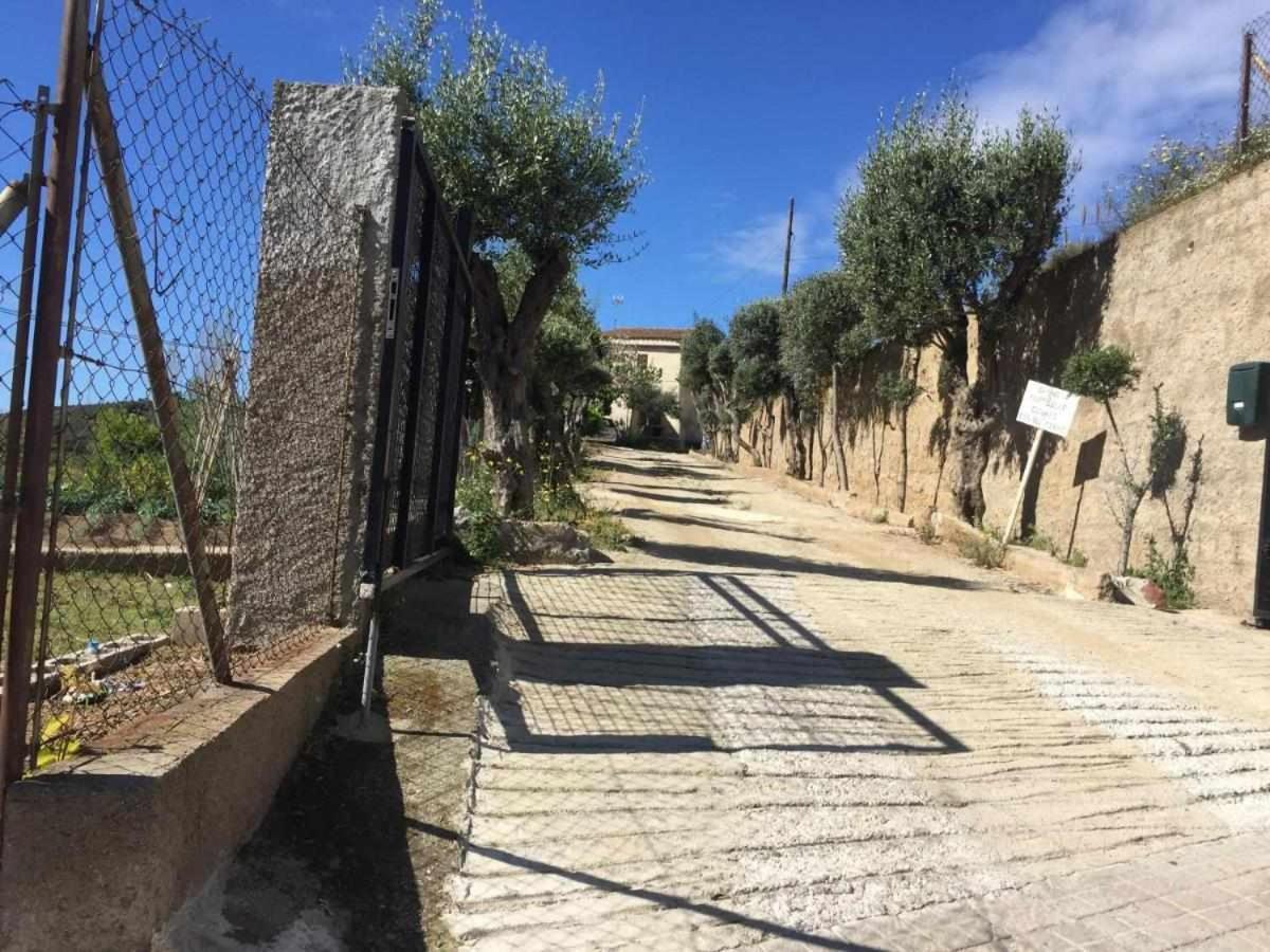 Гостьовий будинок Masia Can Tramontana Tiana Екстер'єр фото